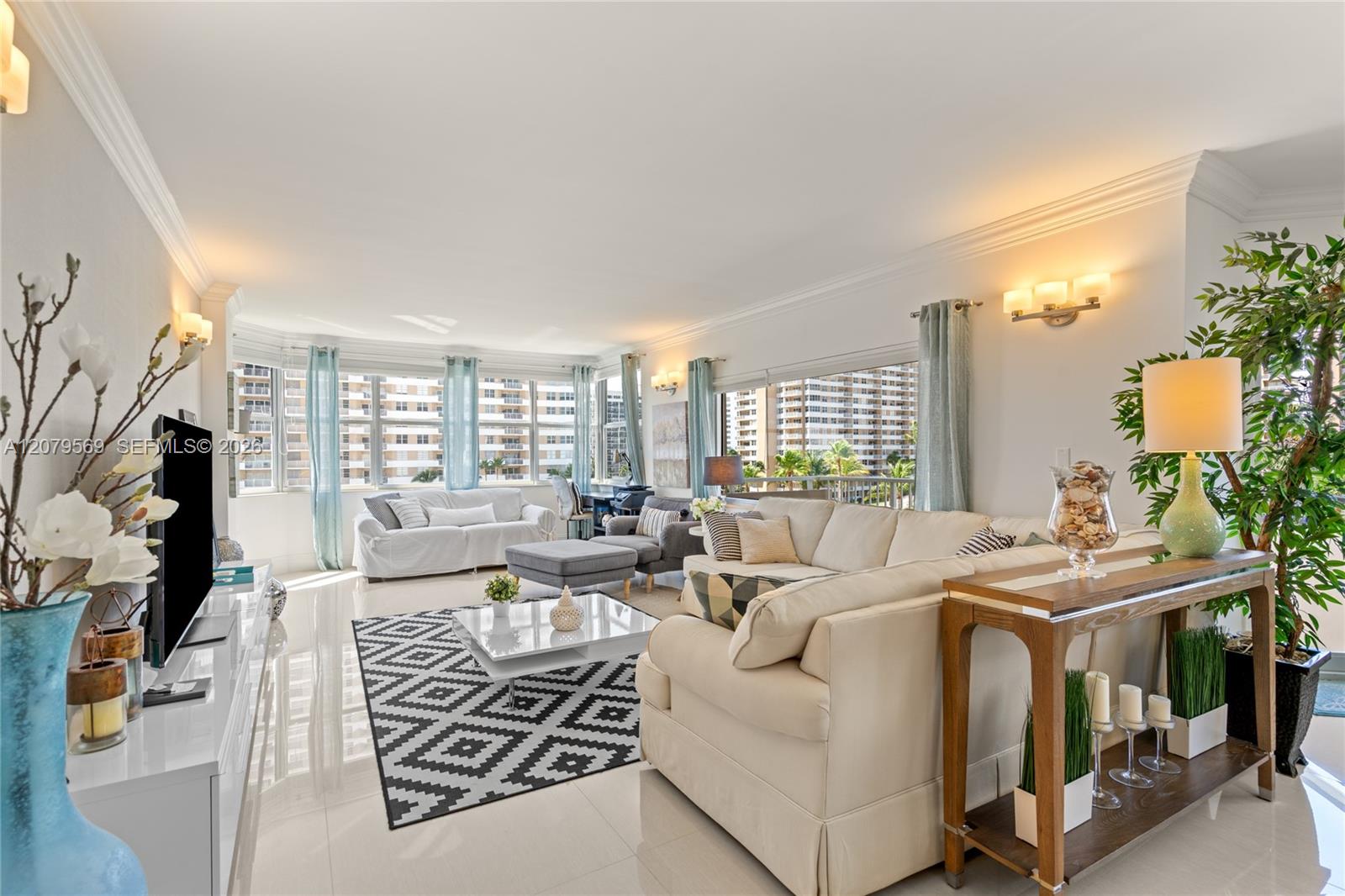 1950 S Ocean Dr # 4E — Photo 3