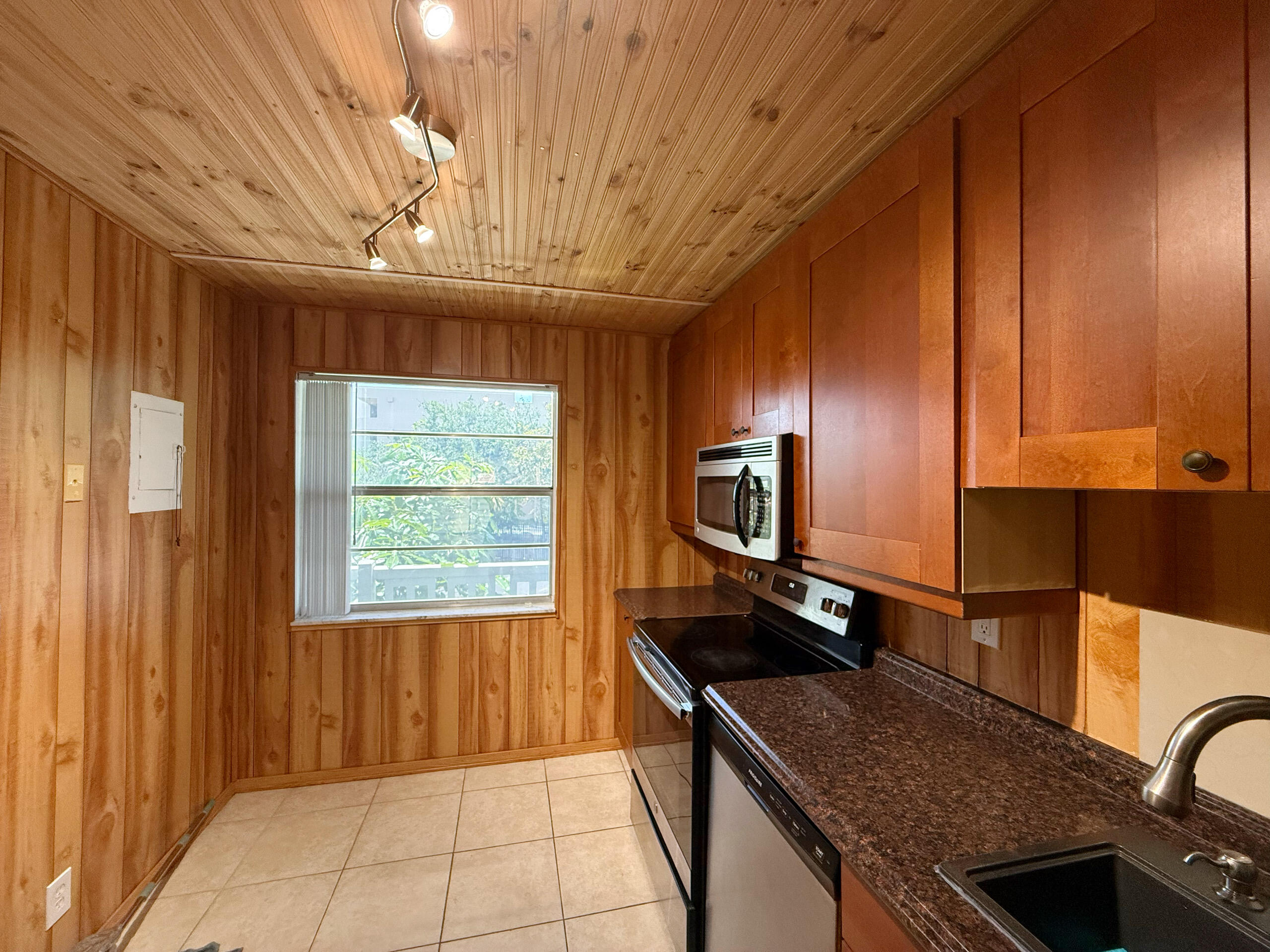 3776 Inverrary Boulevard # 204r — Photo 2