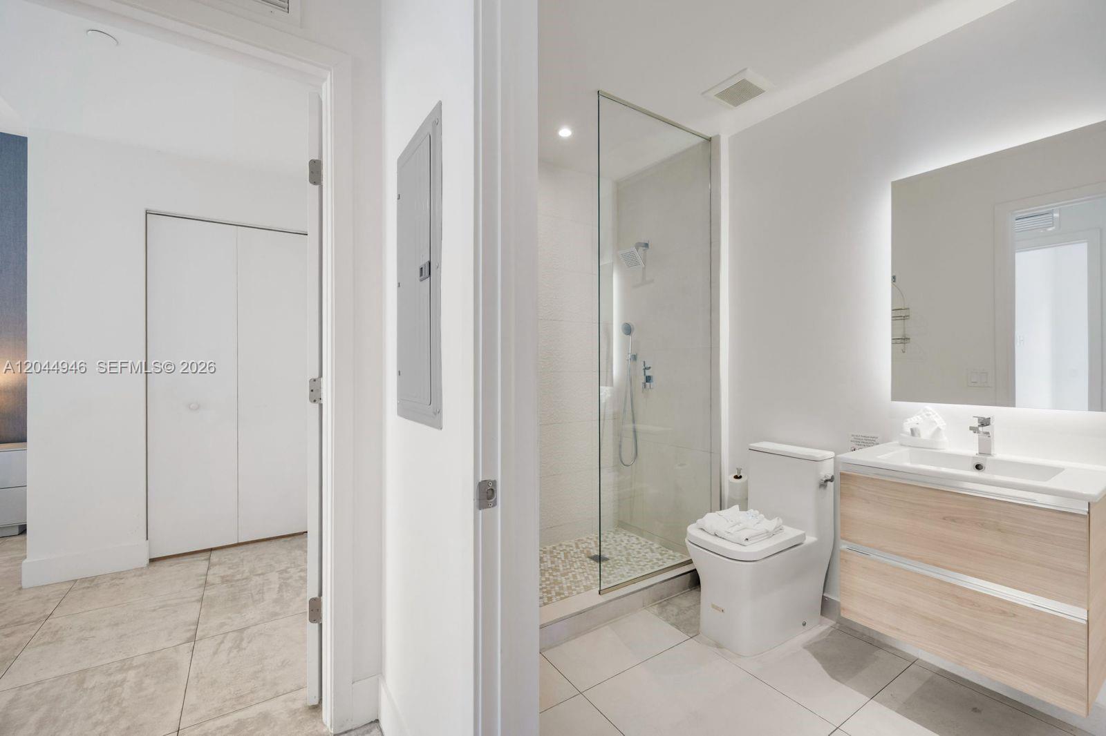 239 SW 9th St # 1801 — Photo 3