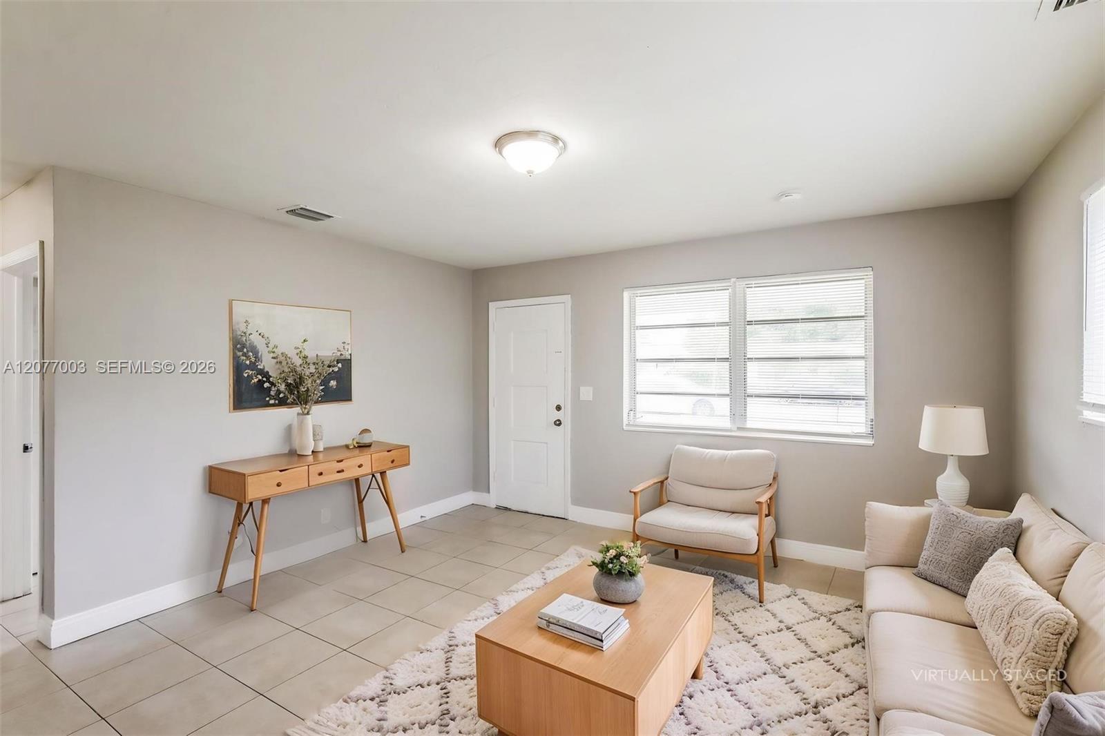 2435 Liberty St — Photo 4