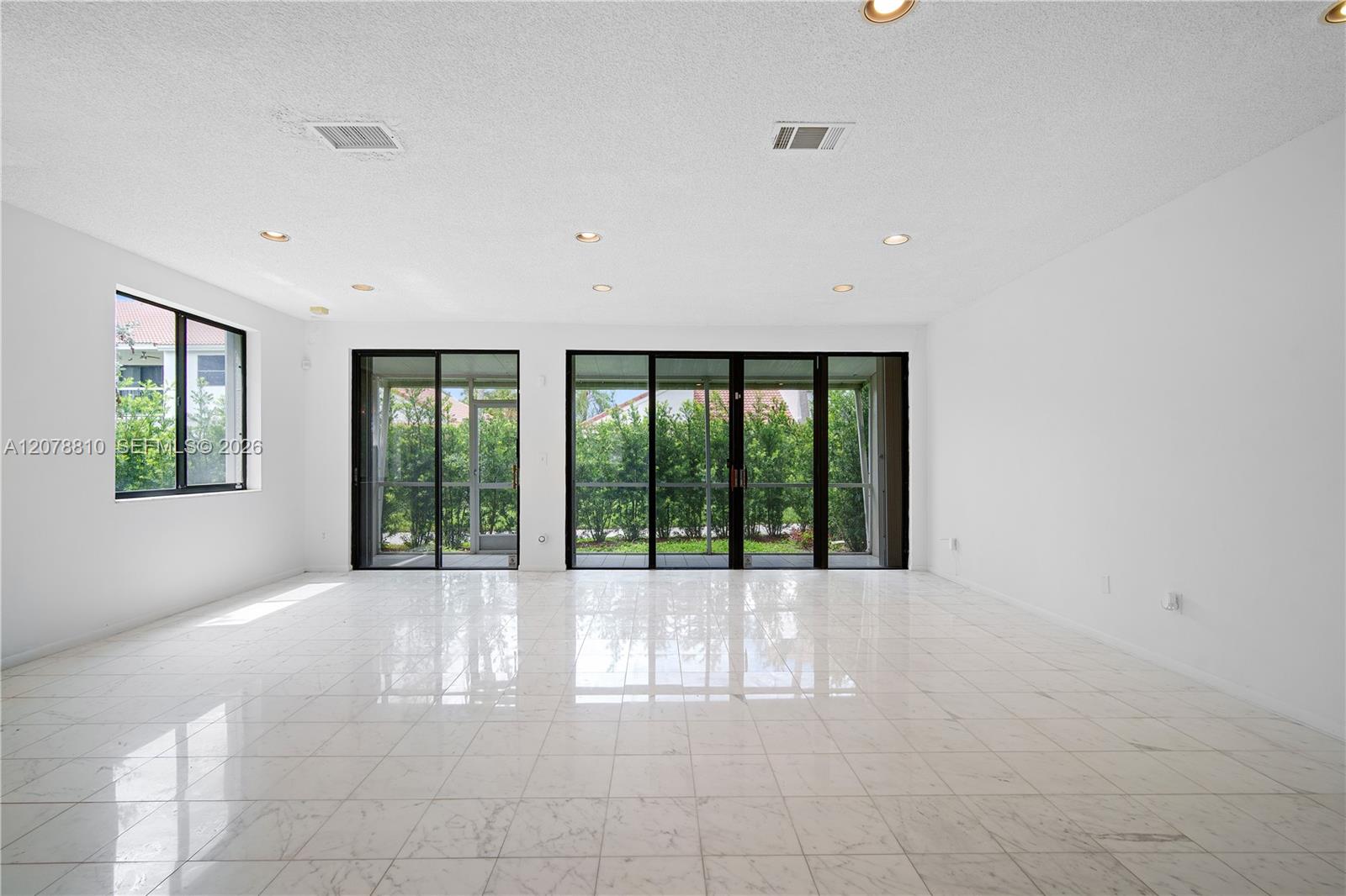 21378 Marina Cove Cir # B — Photo 3