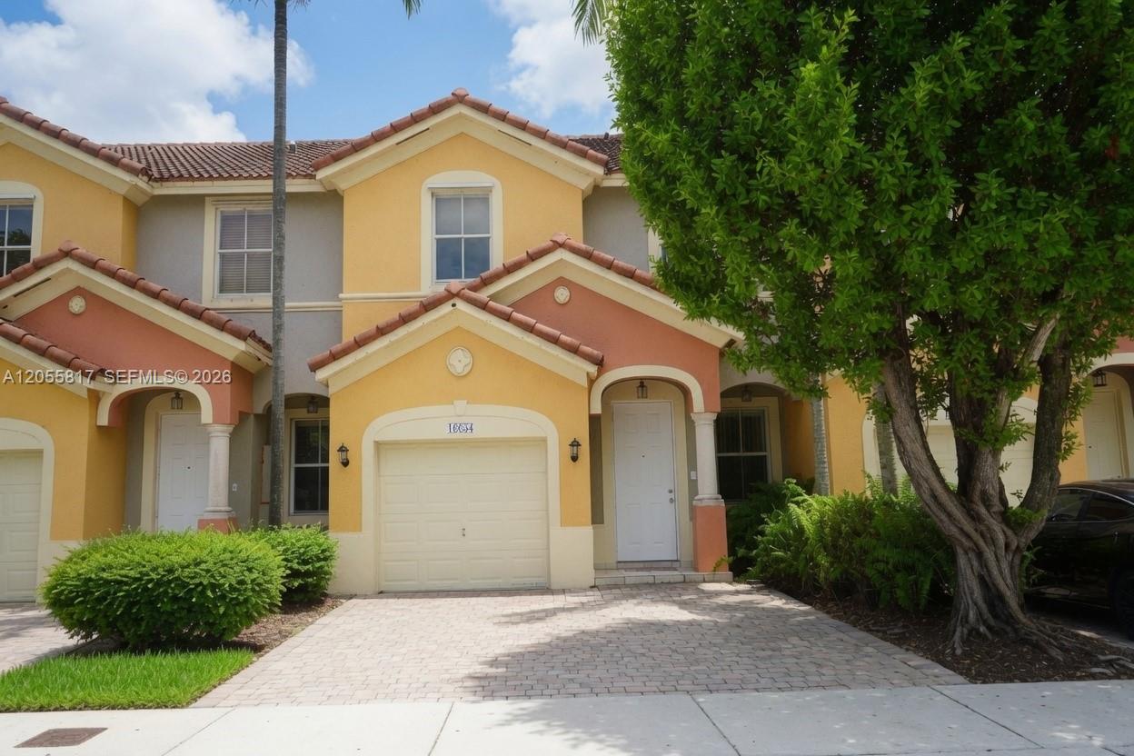 16654 SW 83rd Ln, Miami FL 33193