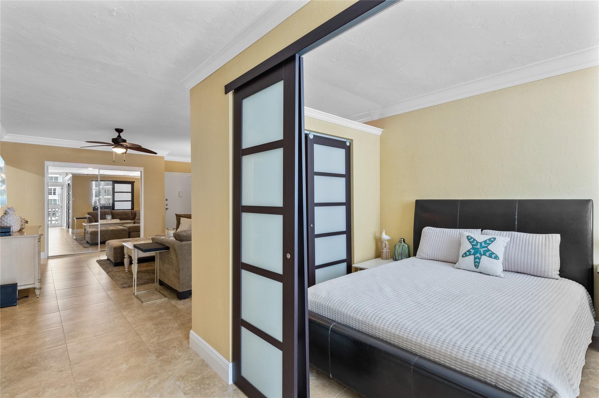 4250 GALT OCEAN Drive # 8L — Photo 5