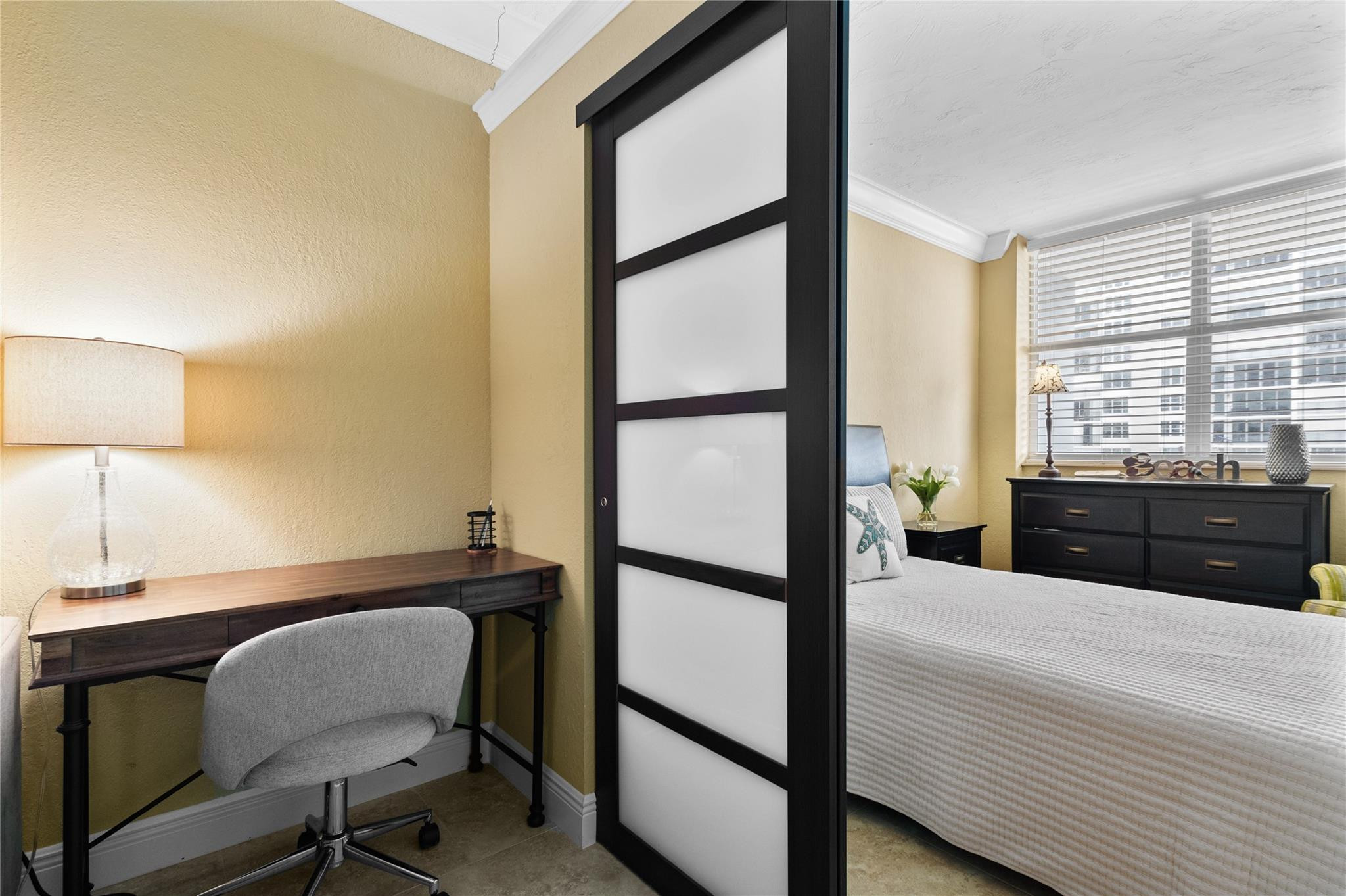 4250 GALT OCEAN Drive # 8L — Photo 4