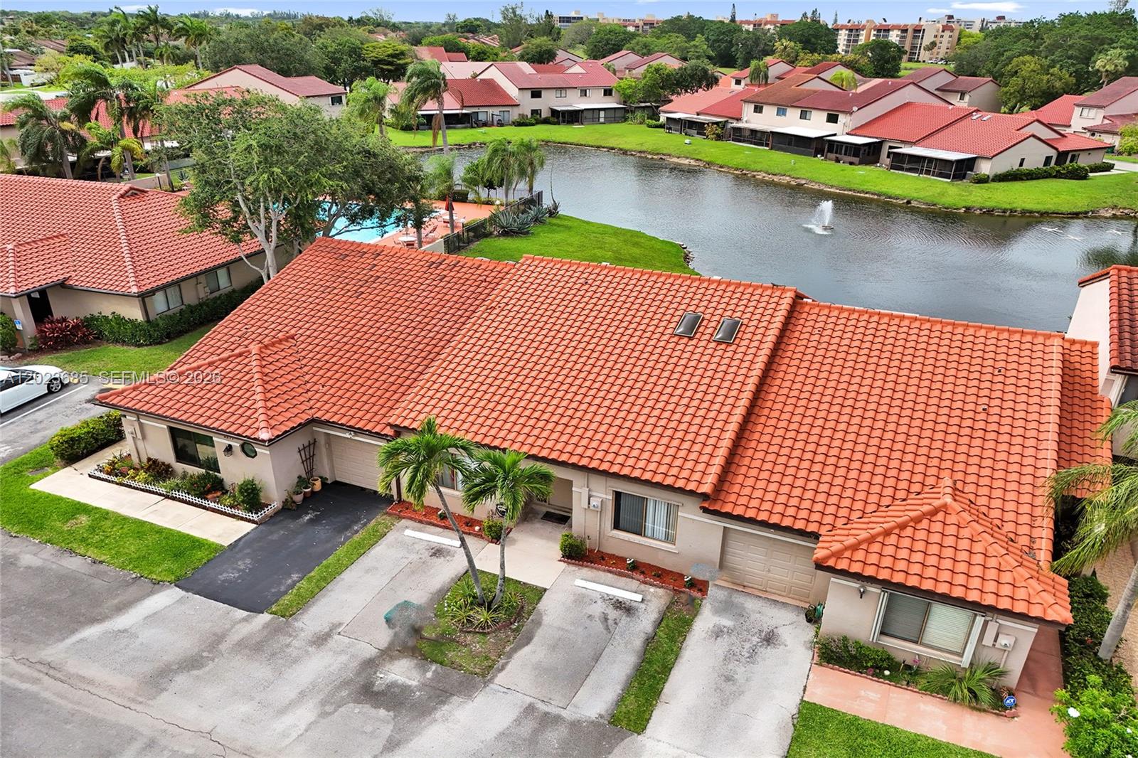3273 W Inverrary Blvd W, Lauderhill FL 33319