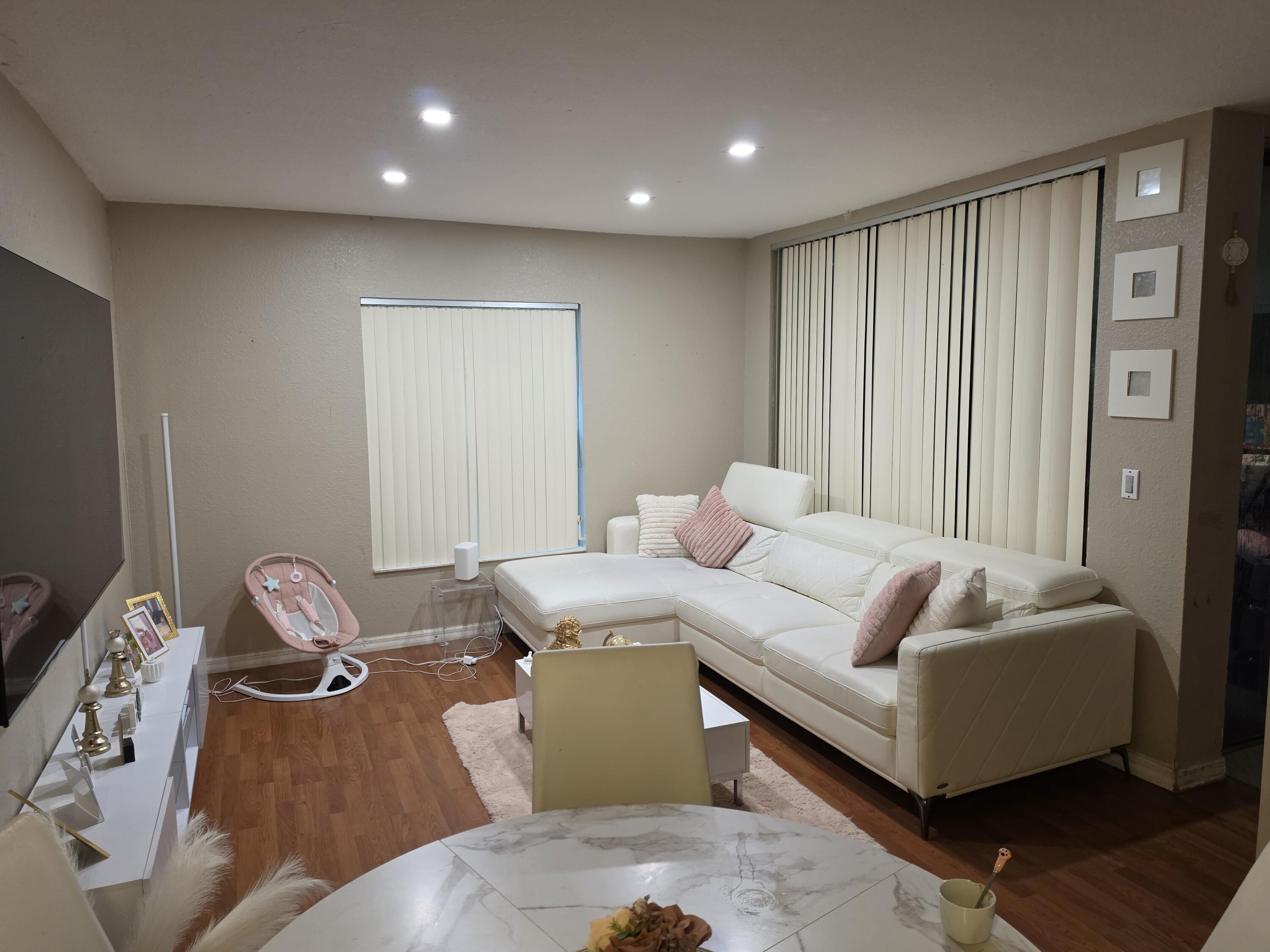 3852 Coral Tree Circle — Photo 4