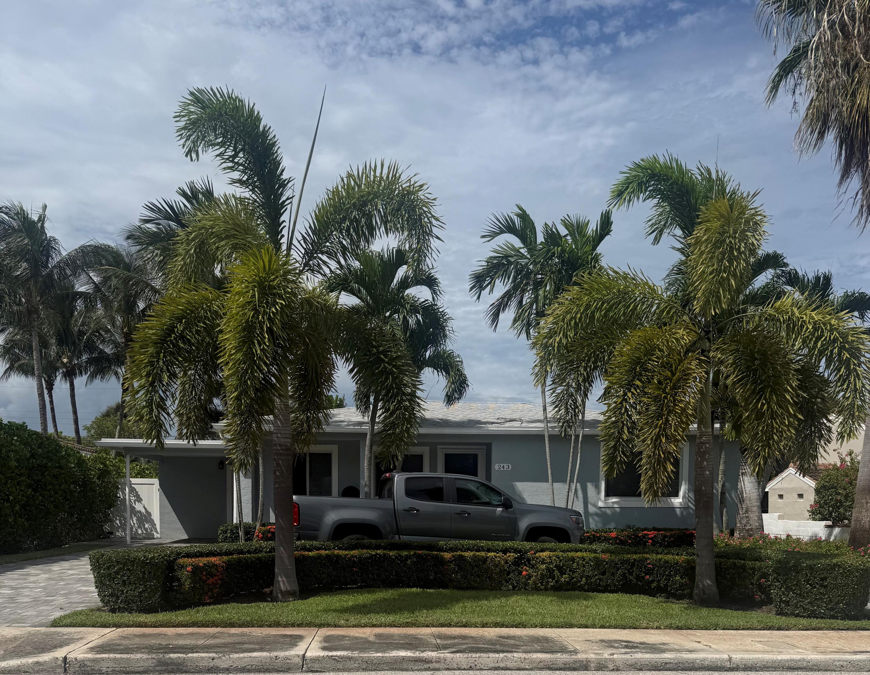 243 Gray Street, West Palm Beach FL 33405