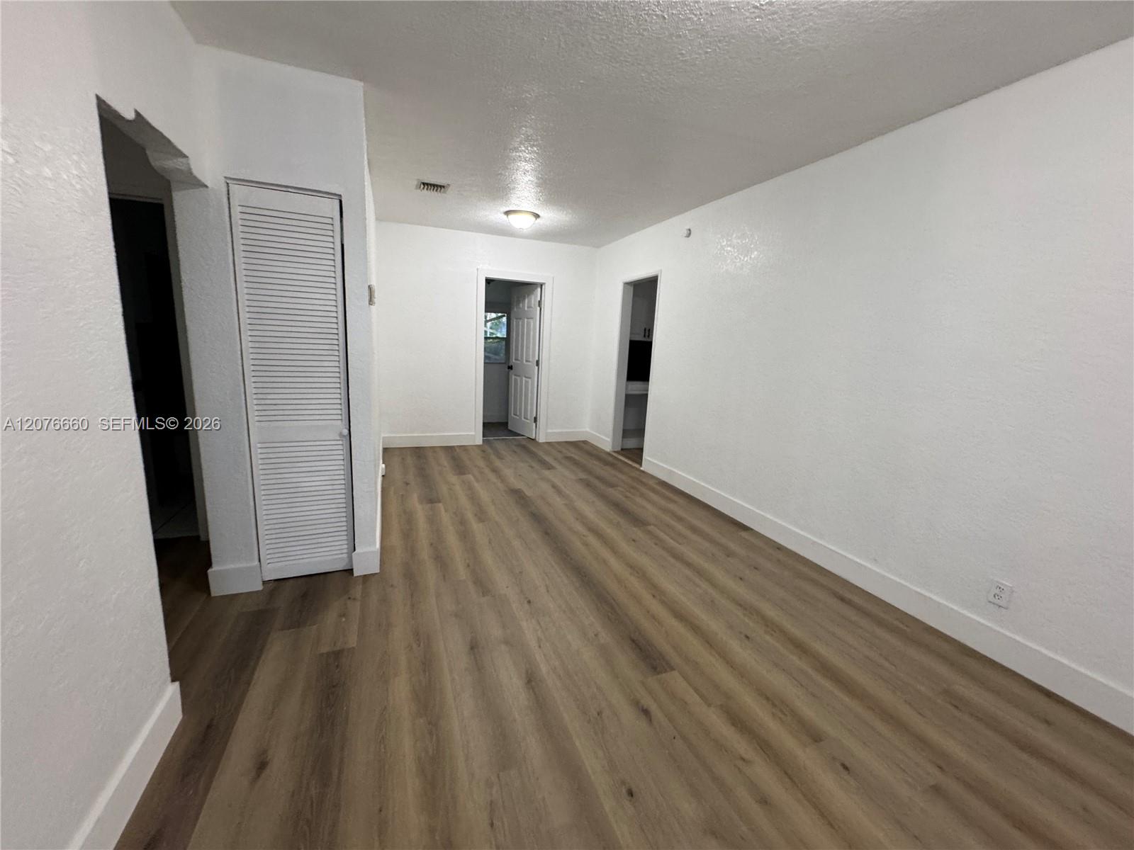 748 NE 127th St — Photo 3