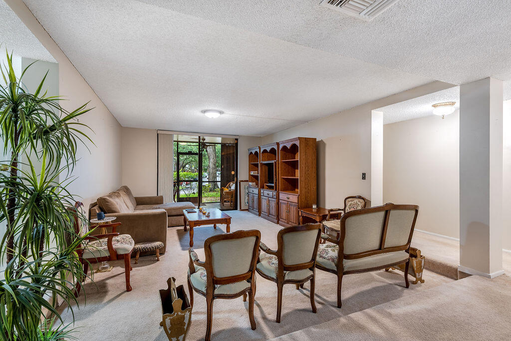 3680 Inverrary Drive # 1v — Photo 5
