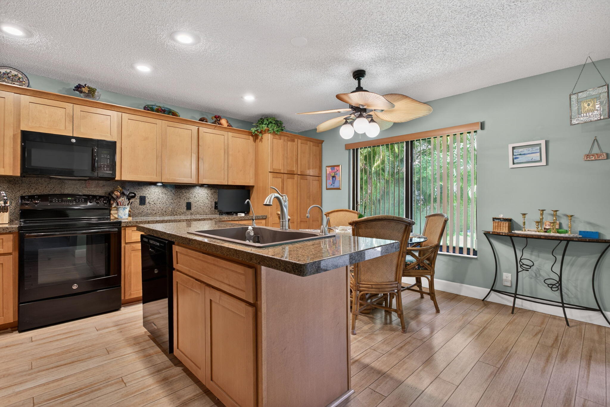 1311 NW 111th Way — Photo 5