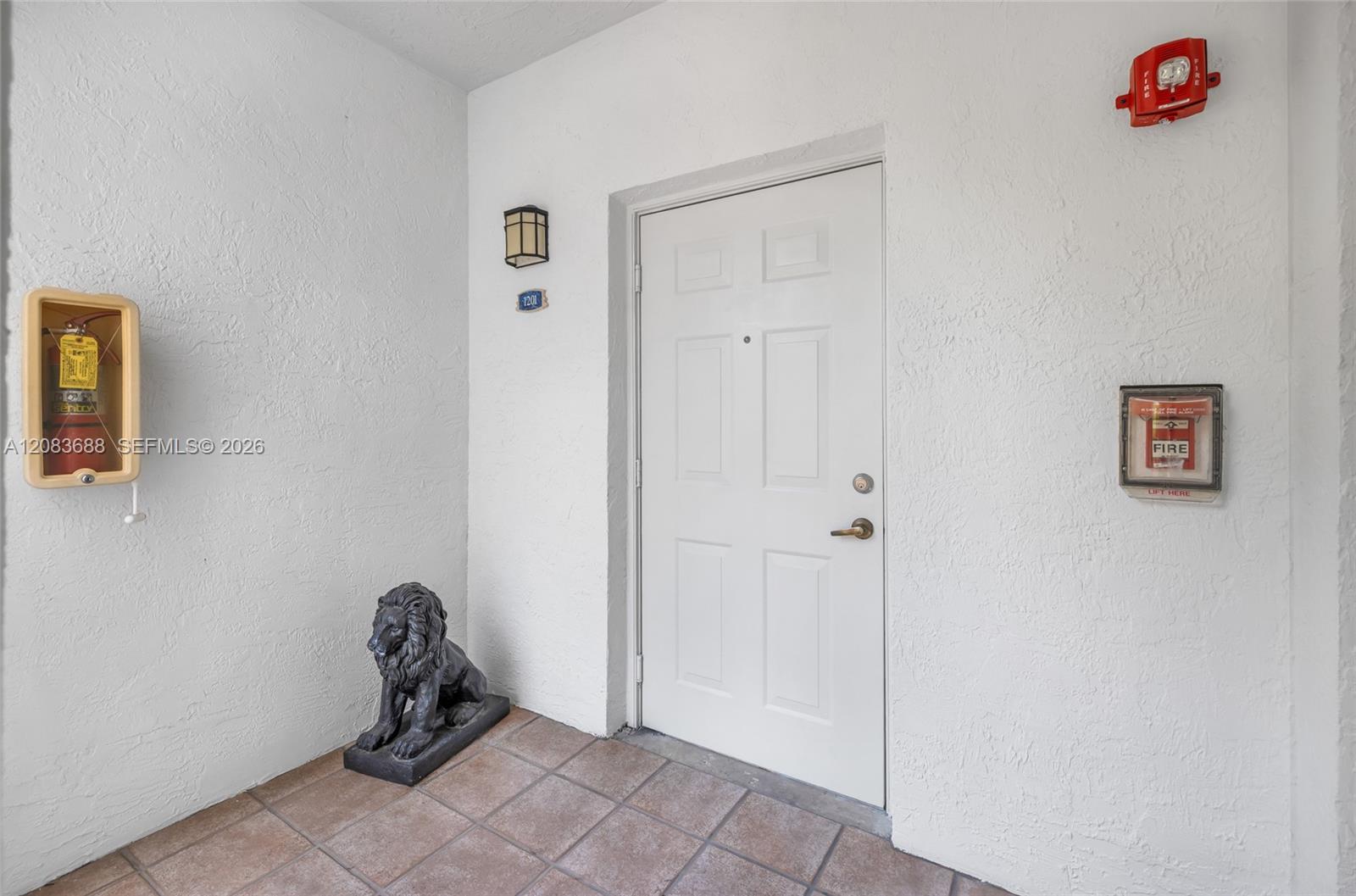 3125 NE 184th St # 1201 — Photo 4