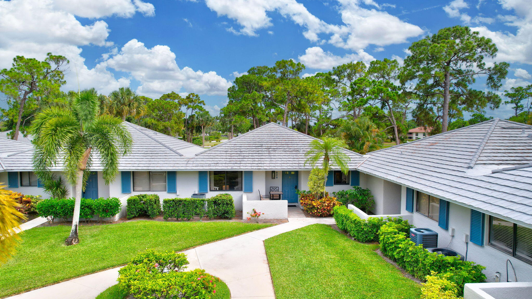 526 Club Drive, Palm Beach Gardens FL 33418