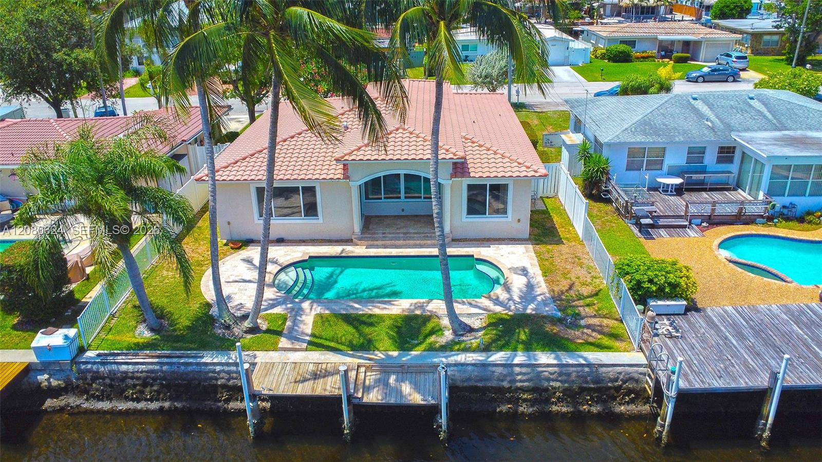 2273 SE 14th St, Pompano Beach FL 33062