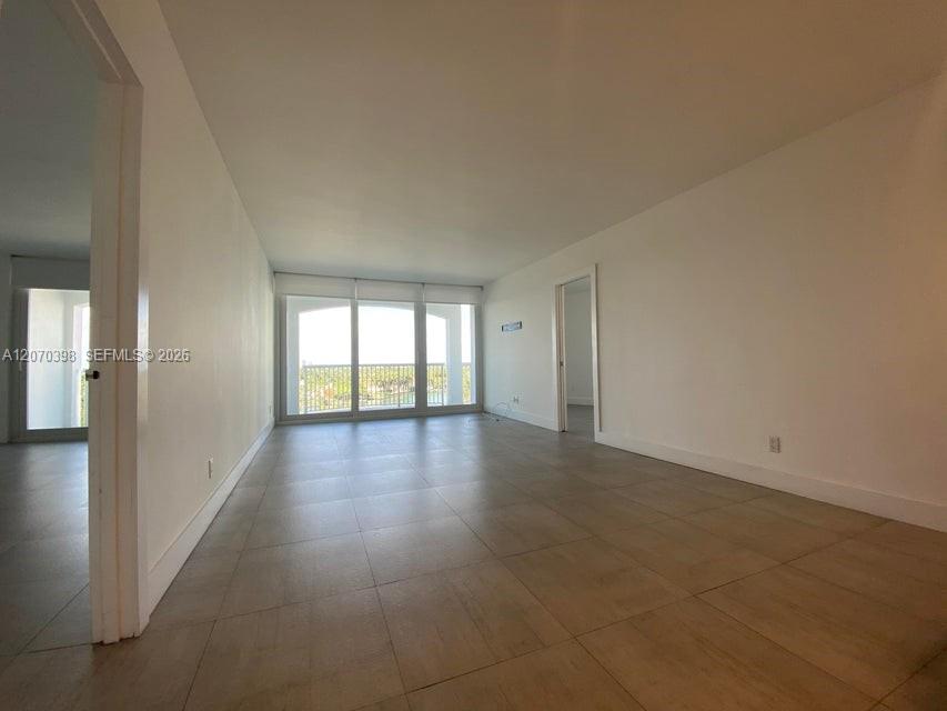 5401 Collins Ave # 620 — Photo 5