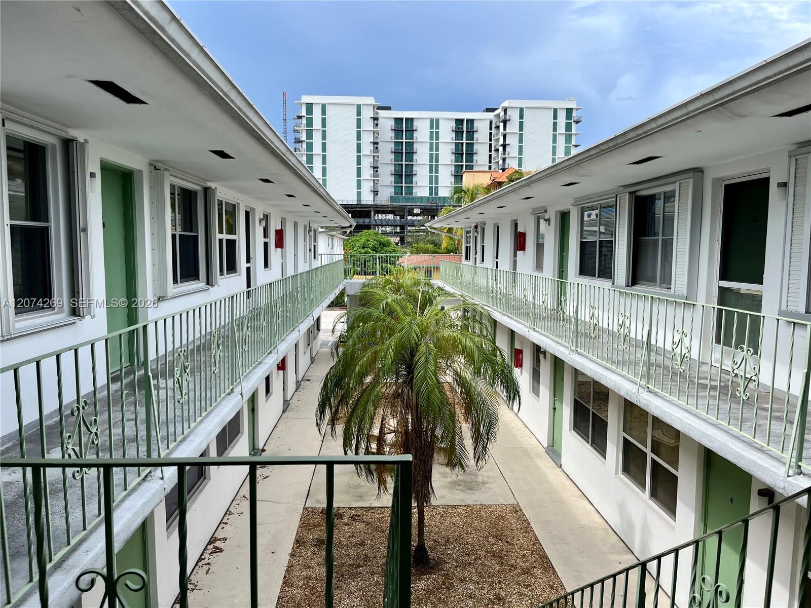 1824 Monroe St # 12, Hollywood FL 33020