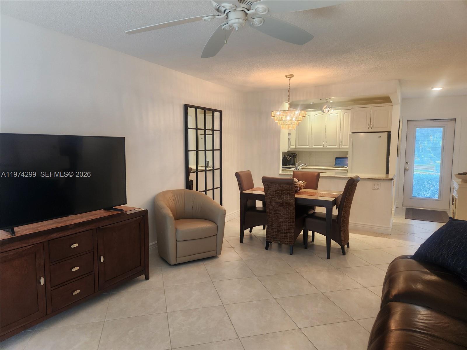 5101 NW 34th St # 101, Lauderdale Lakes FL 33319