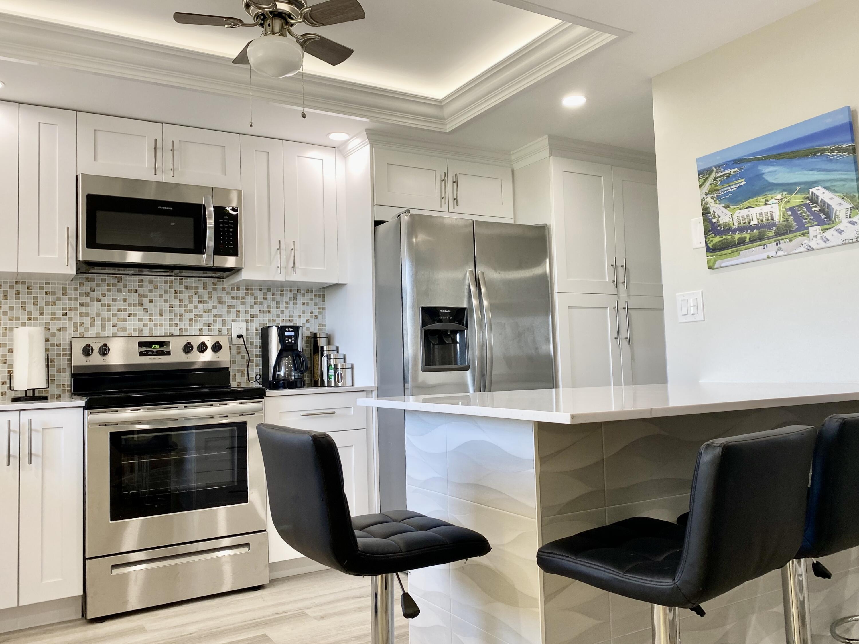 300 INTRACOASTAL Place # 507 — Photo 4