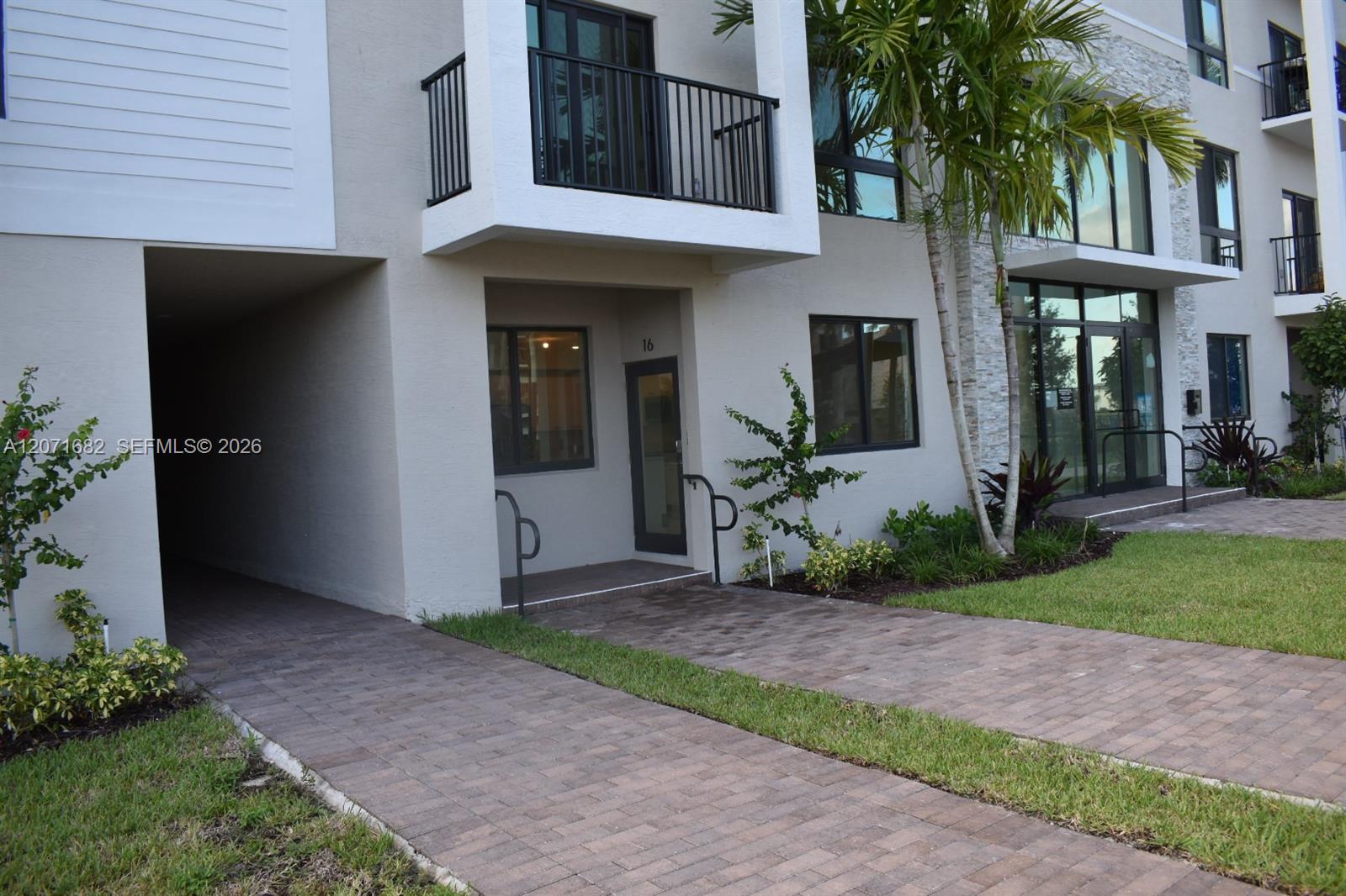 4640 NW 84 # 16 View 1