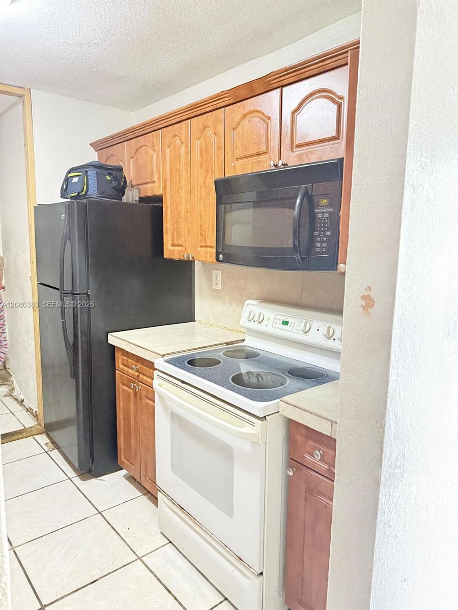 3887 NW 207th St Rd — Photo 2