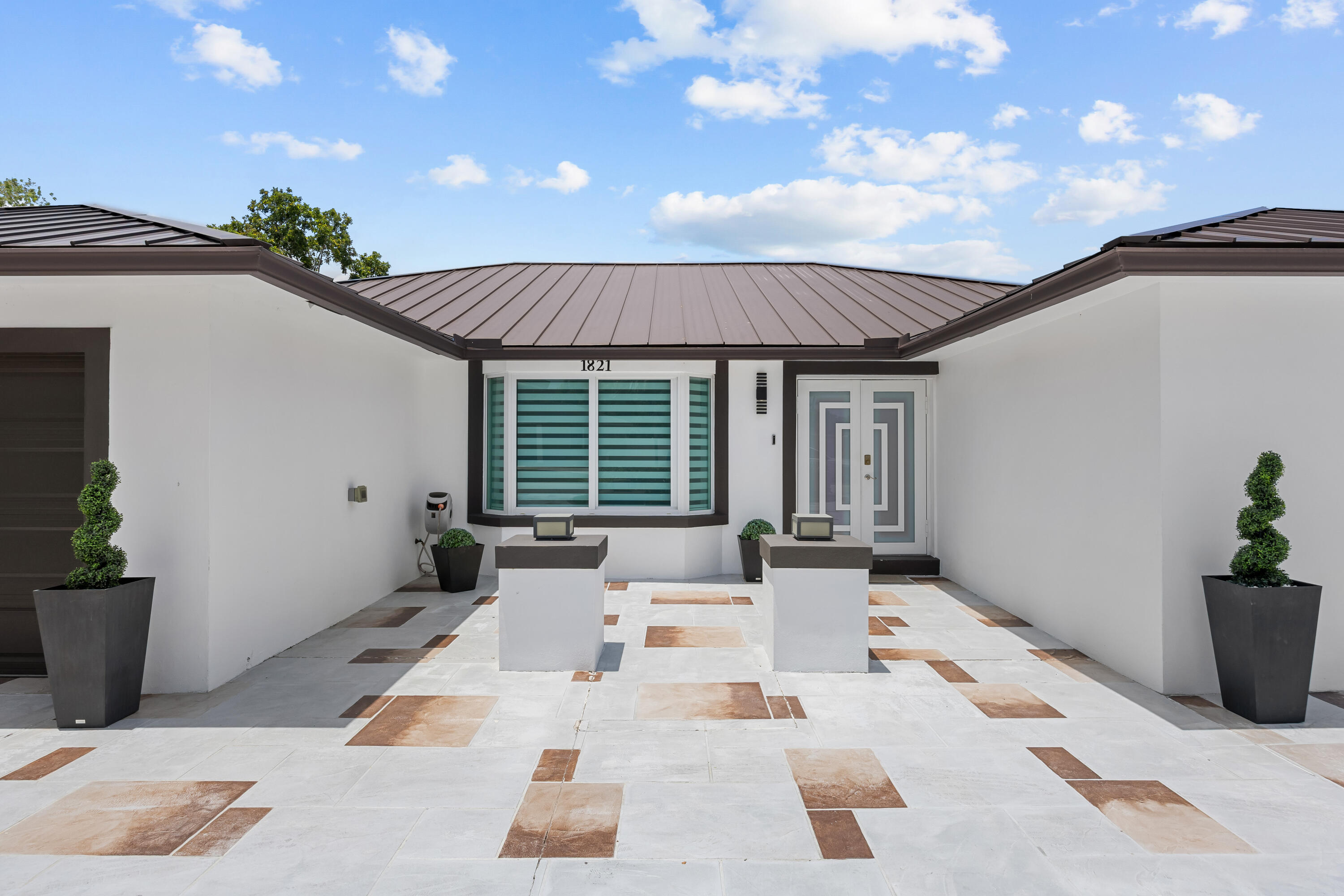 1821 CARISSA Road — Photo 4