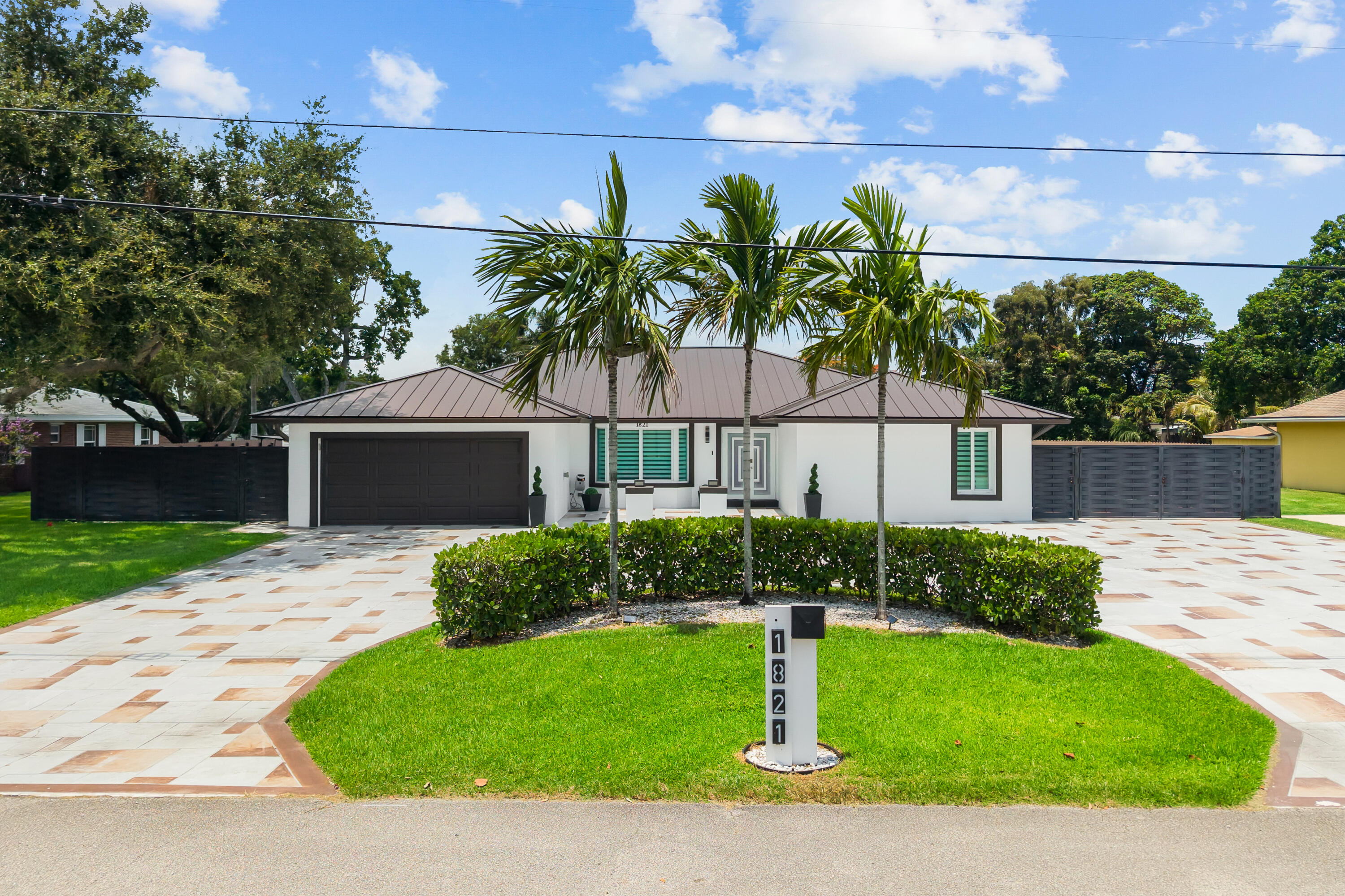 1821 CARISSA Road — Photo 3