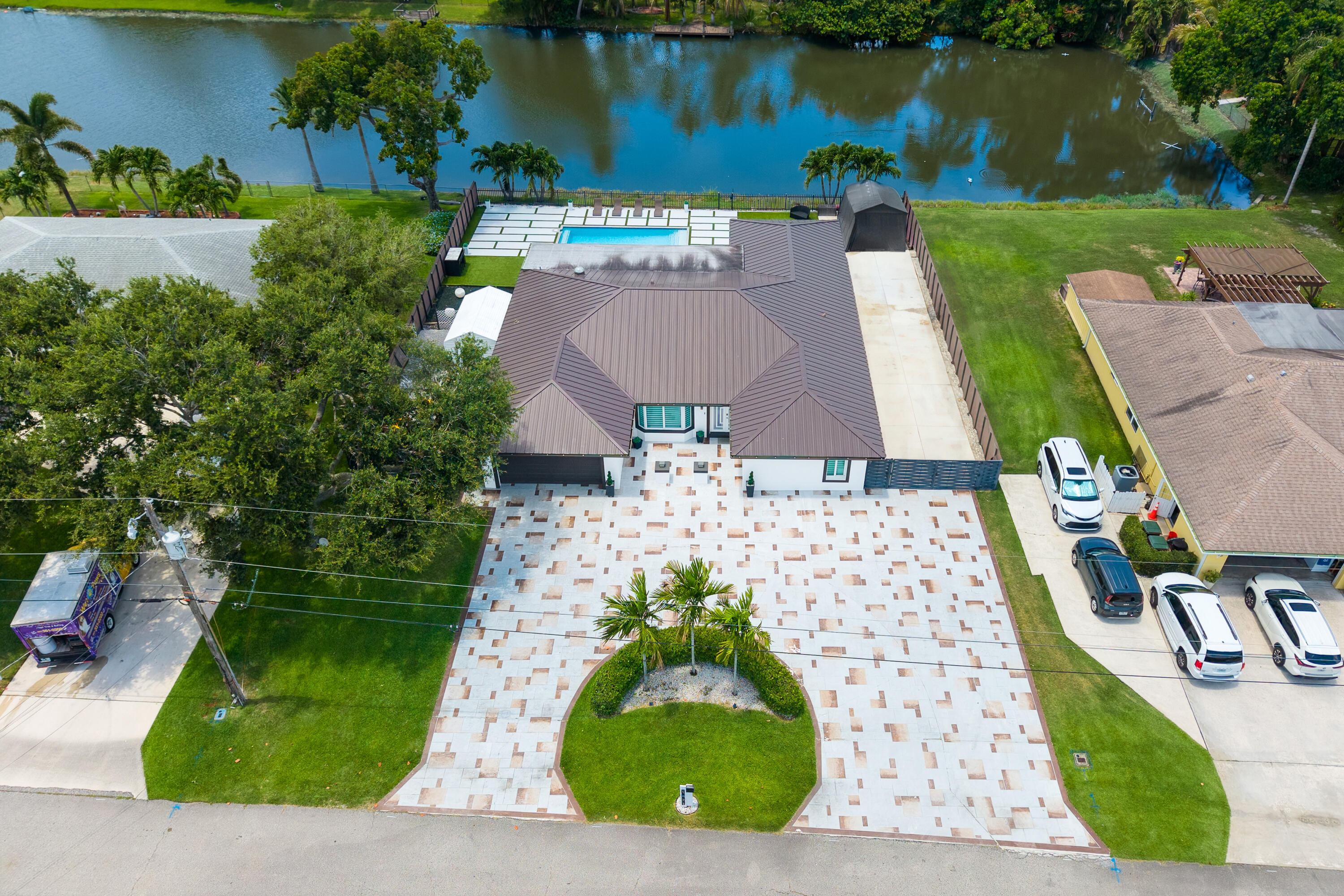 1821 CARISSA Road — Photo 5