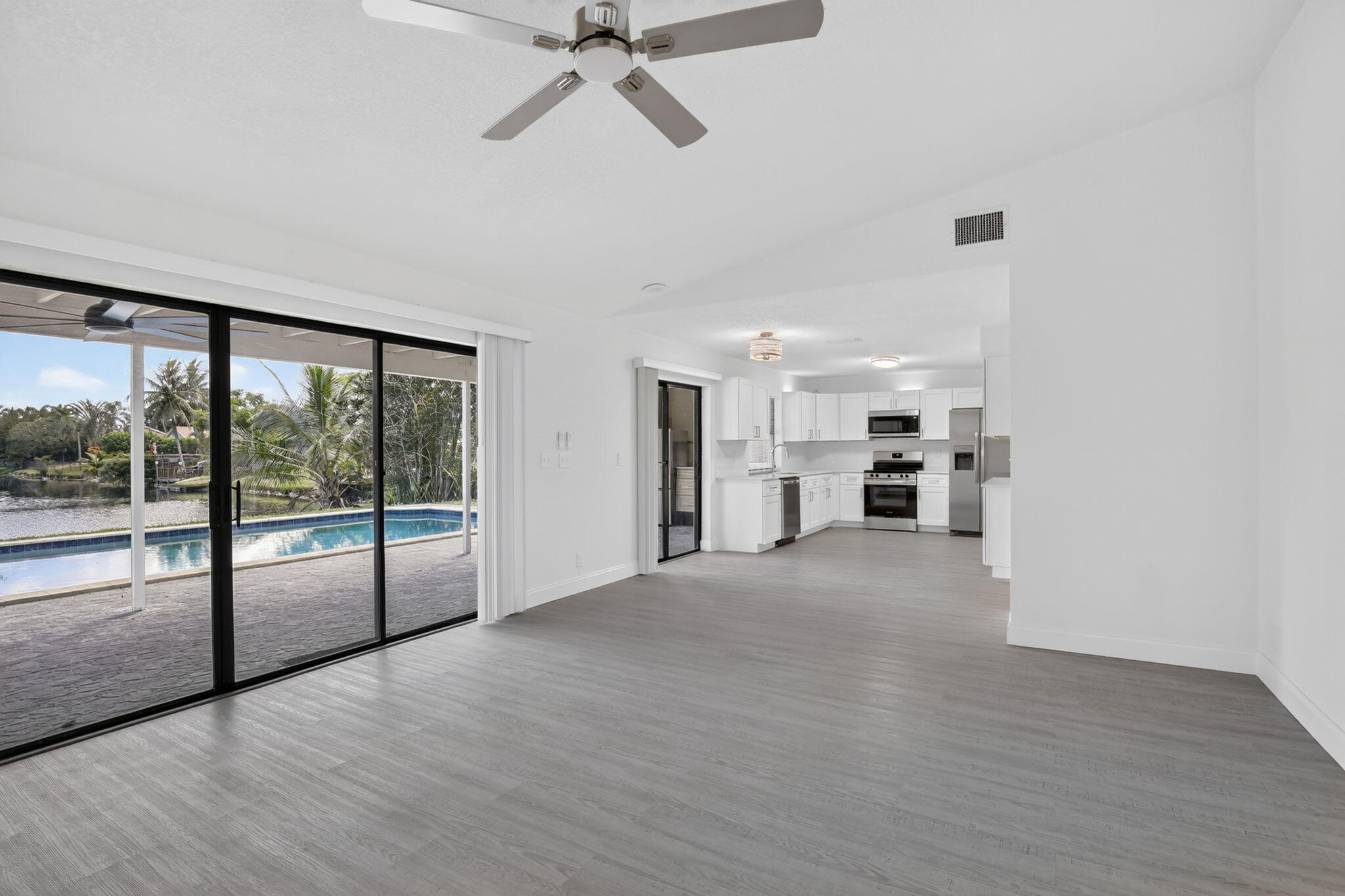 9820 NW 15TH Street — Photo 5