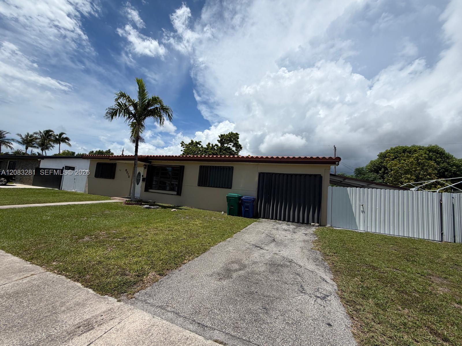 9315 Jamaica Dr — Photo 3