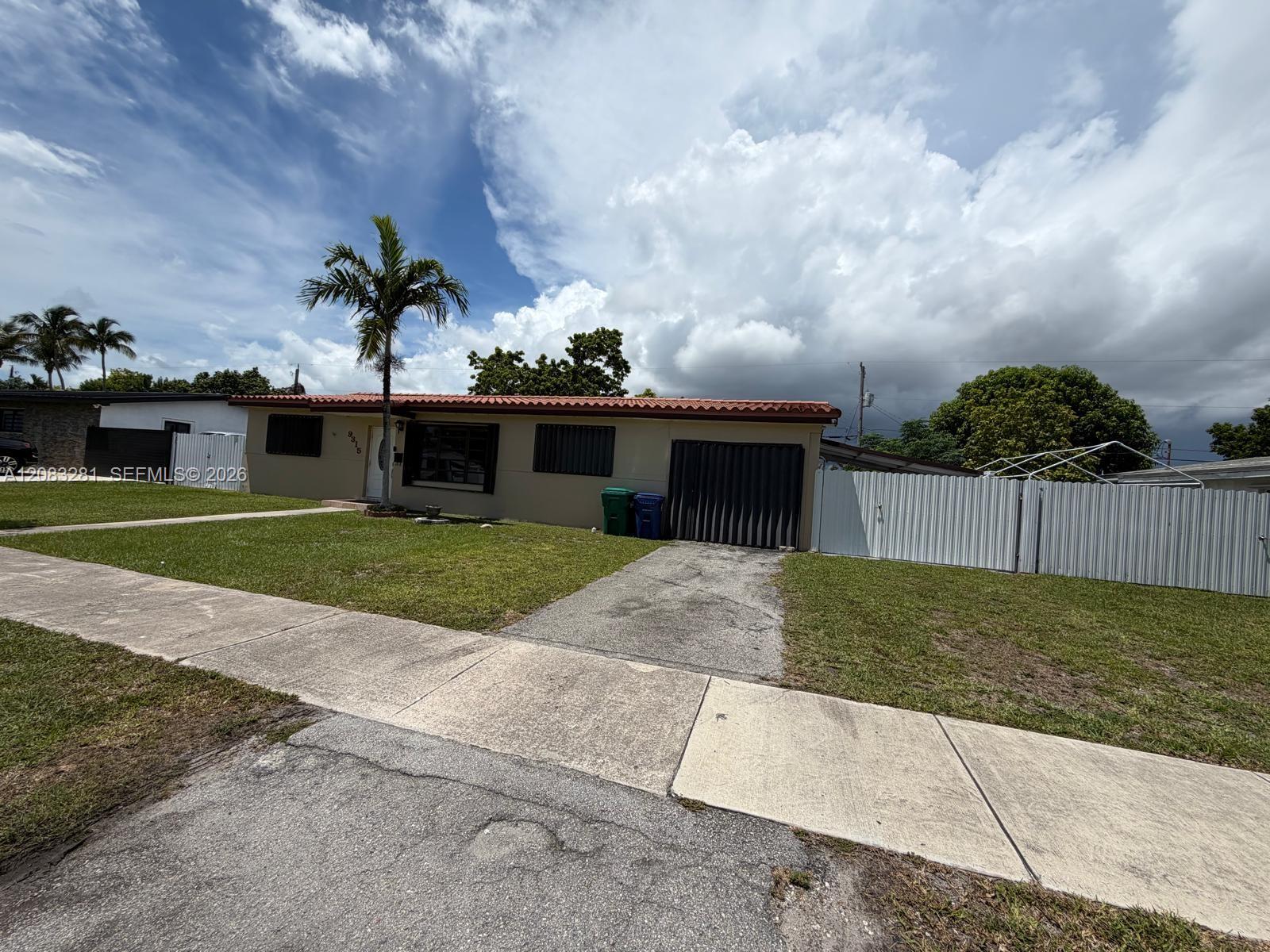 9315 Jamaica Dr — Photo 4