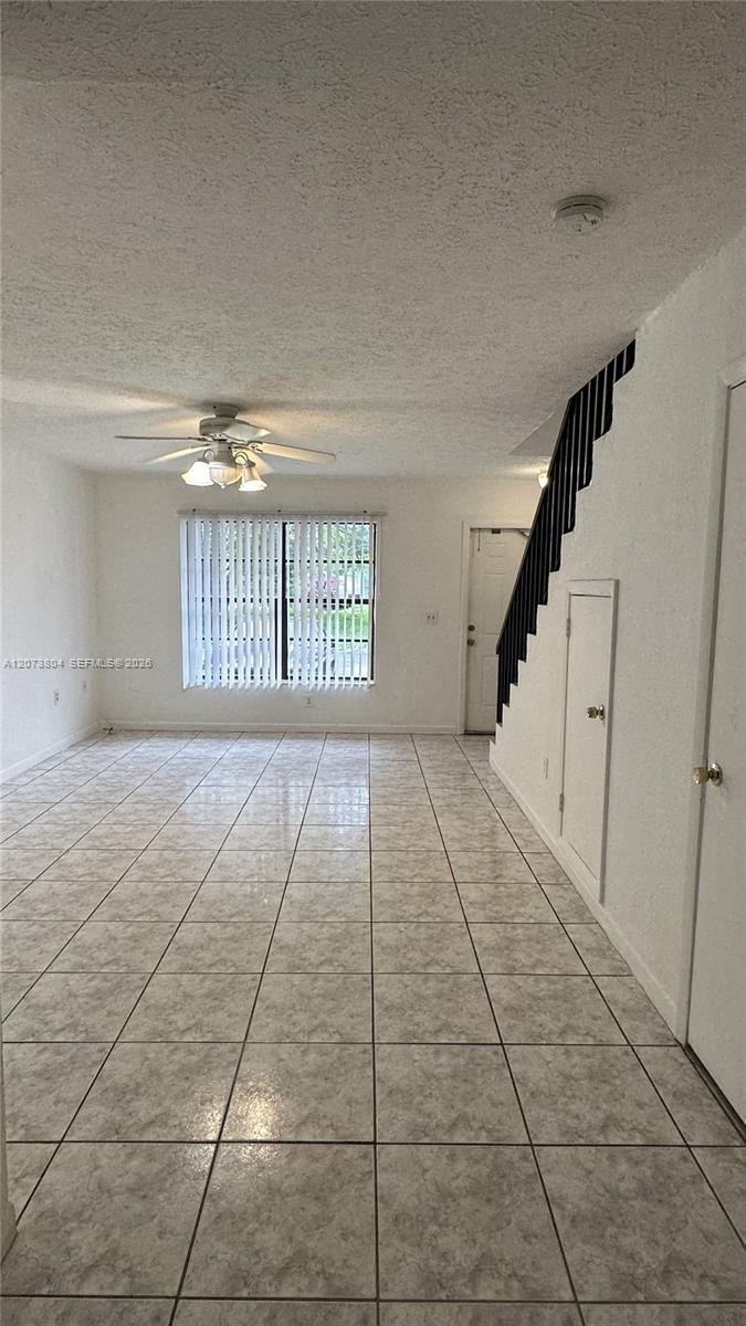 408 NE 18th Ave # 4 — Photo 4
