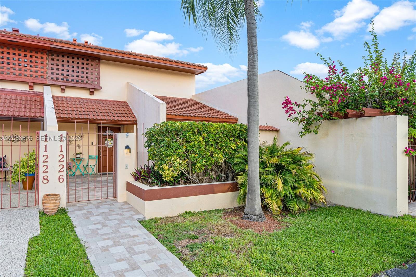 11226 SW 117th Ct — Photo 3