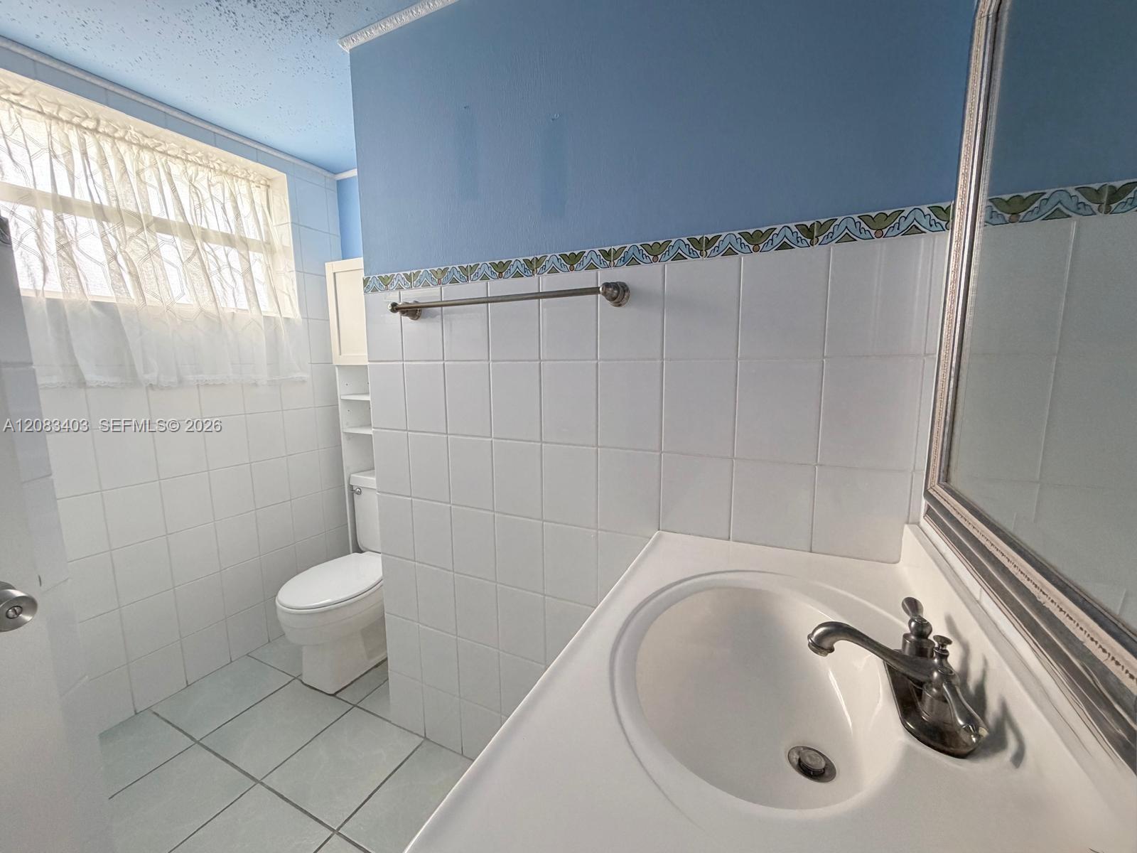 1780 NE 191st St # 2 — Photo 5