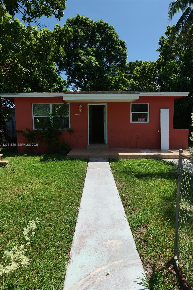 1840 NW 112th St, Miami FL 33167