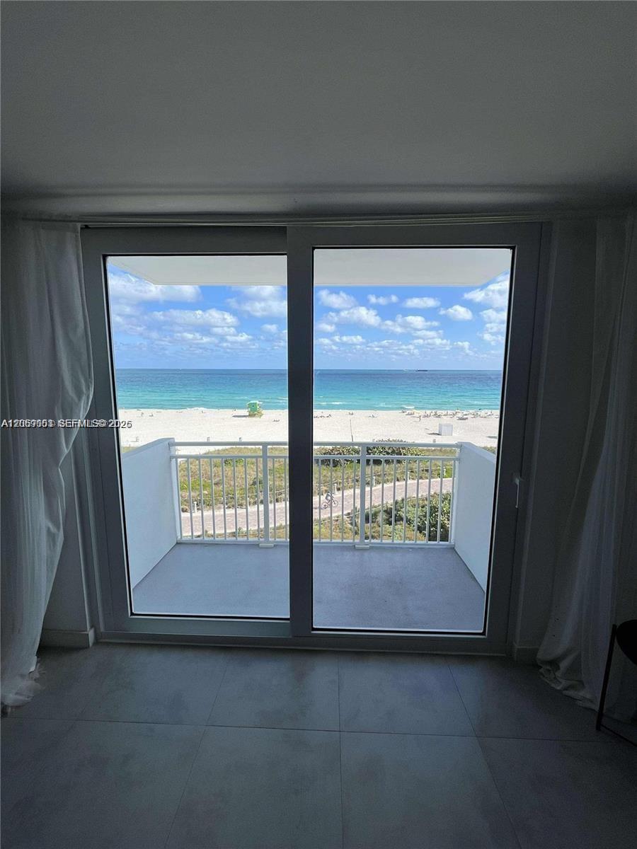 345 Ocean Dr # 616, Miami Beach FL 33139