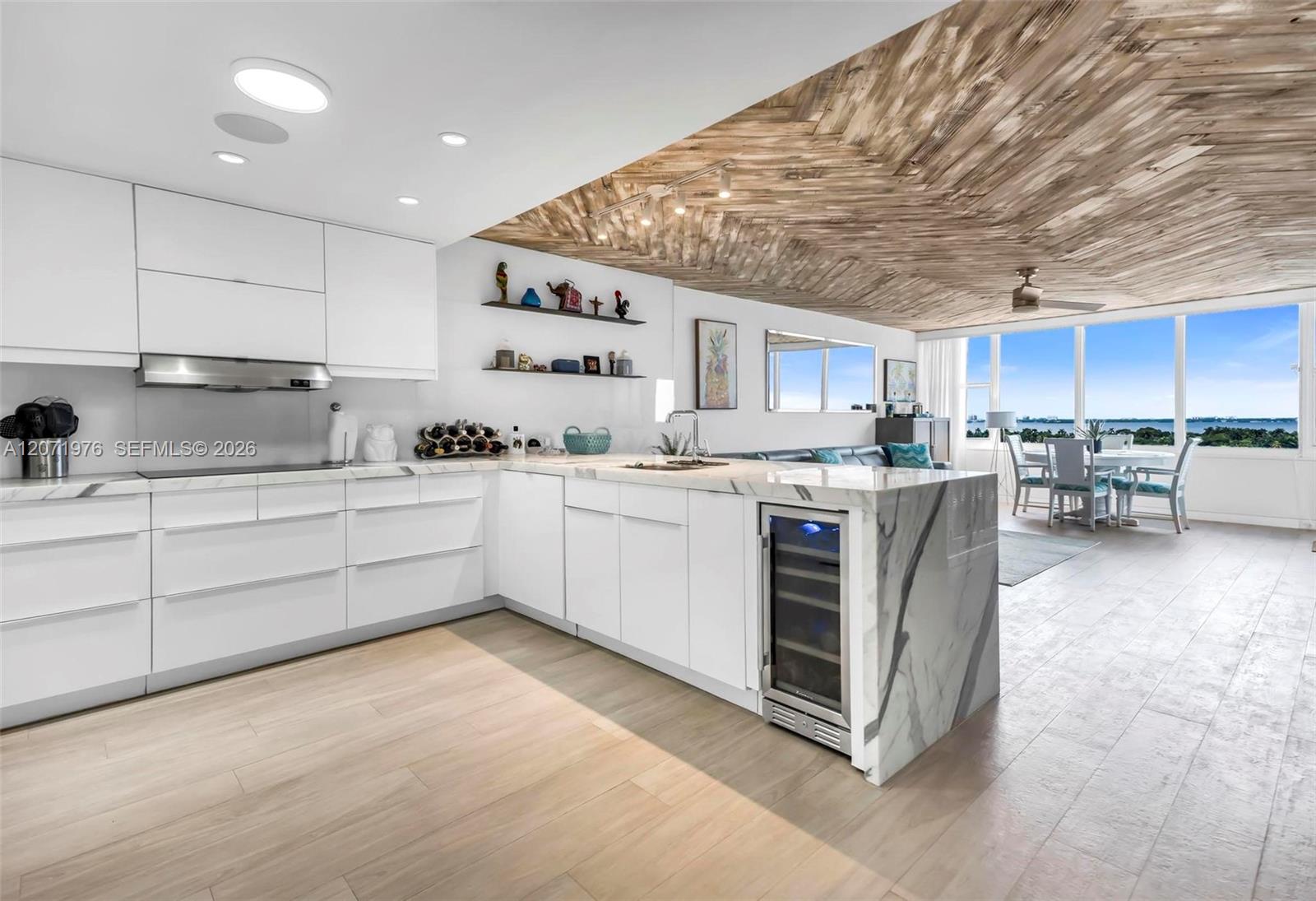 5600 Collins Ave # 11S — Photo 3