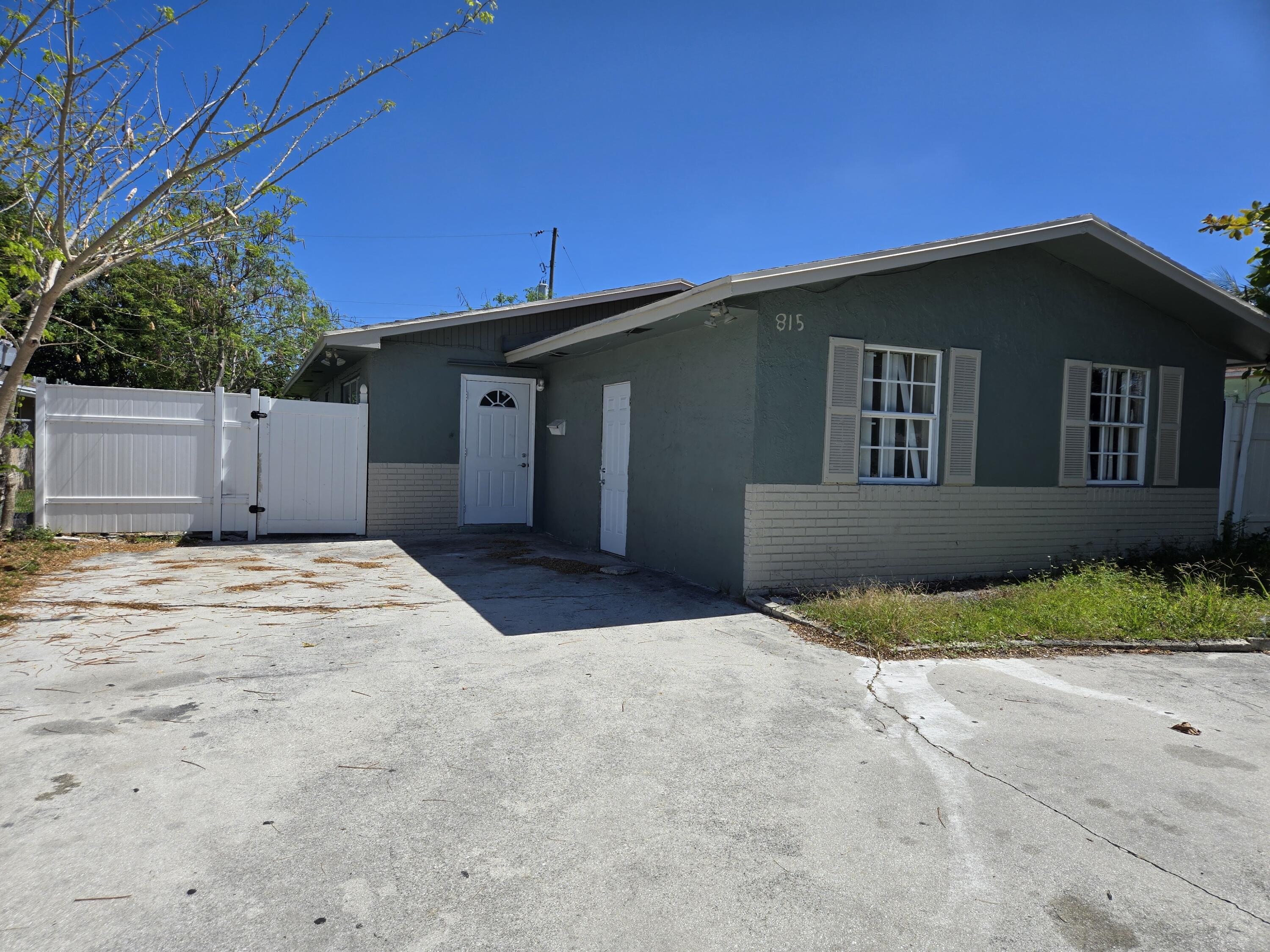 815 Silver Beach Road # B, Lake Park FL 33403