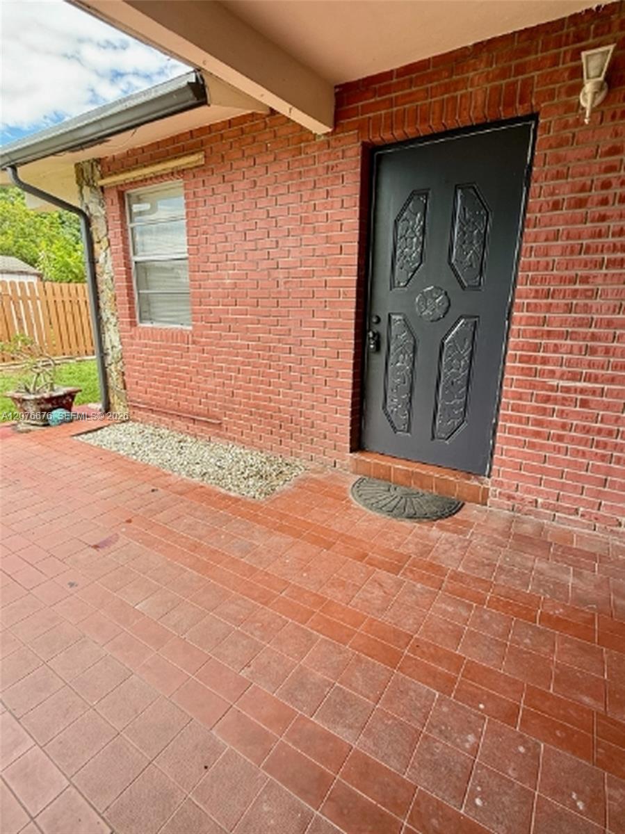 4088 SW 51st St # C — Photo 4