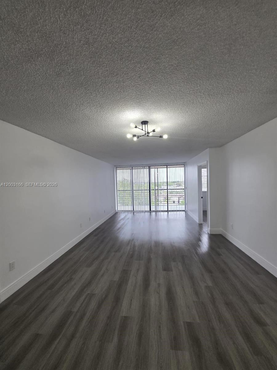 20840 San Simeon Way # 601, Miami FL 33179