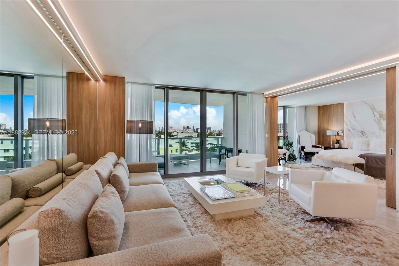 1455 Ocean Dr # 811, Miami Beach FL 33139
