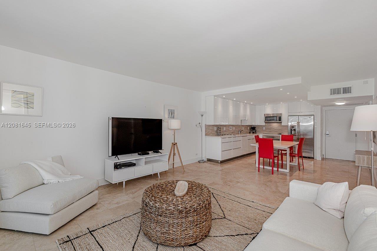 2301 Collins Ave # 1515 — Photo 2