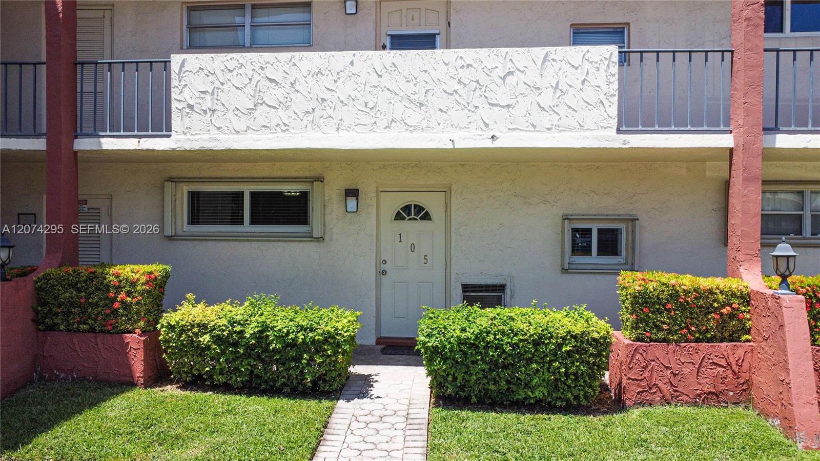 300 S Hollybrook Dr # 105, Pembroke Pines FL 33025
