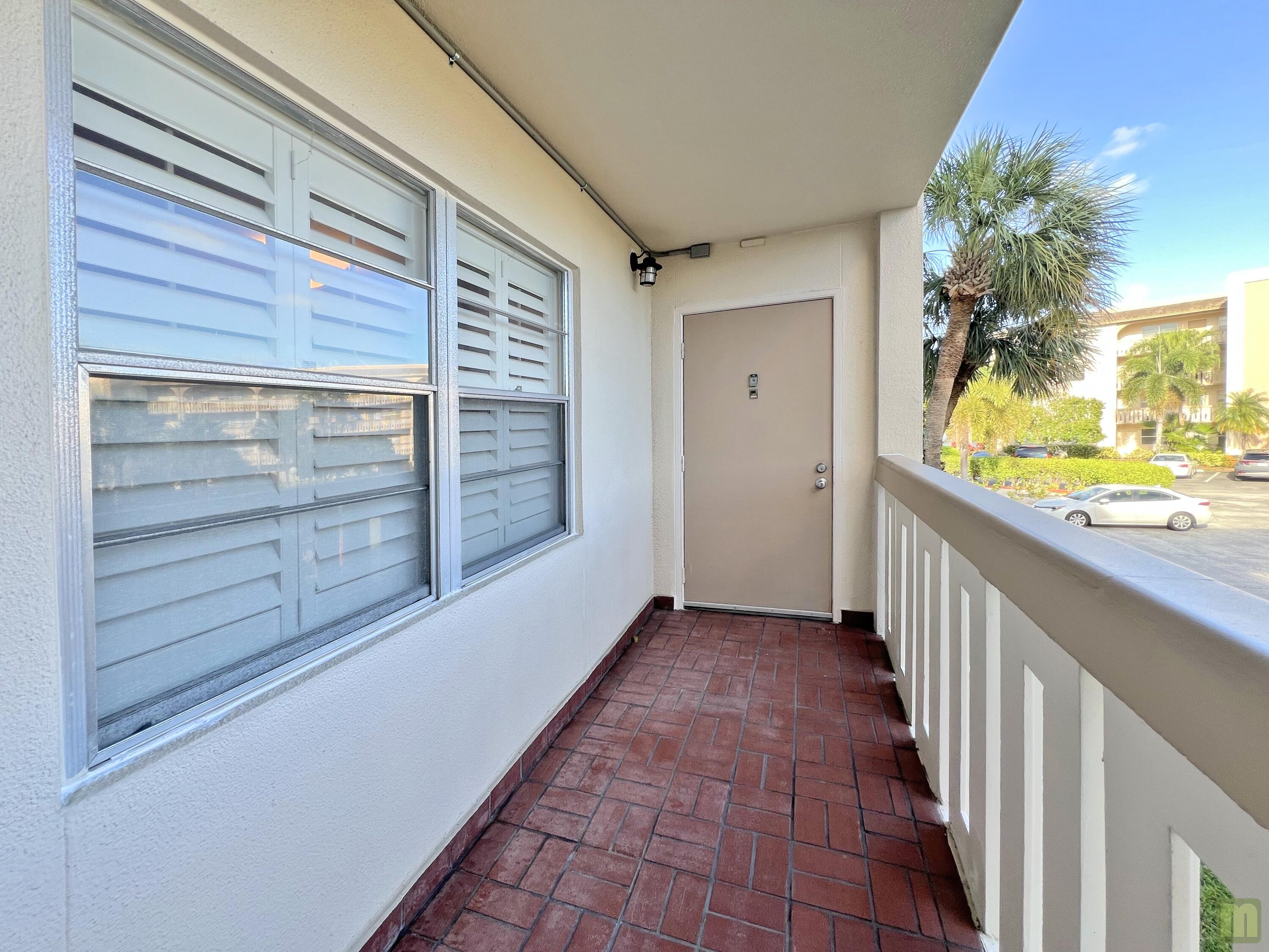 1901 Bermuda Circle # M2 — Photo 3