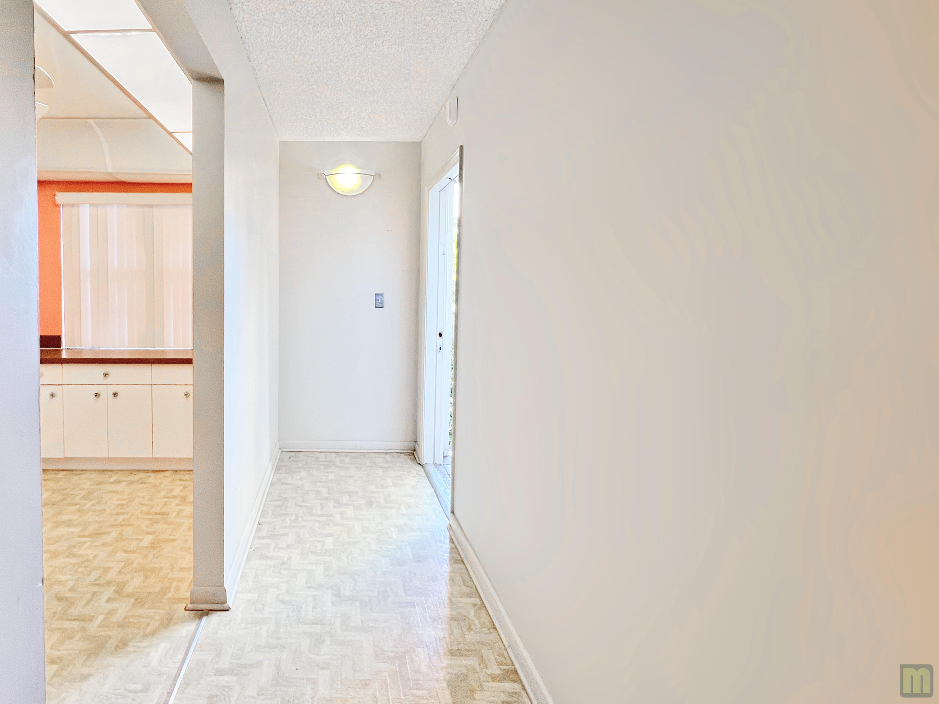 1901 Bermuda Circle # M2 — Photo 4