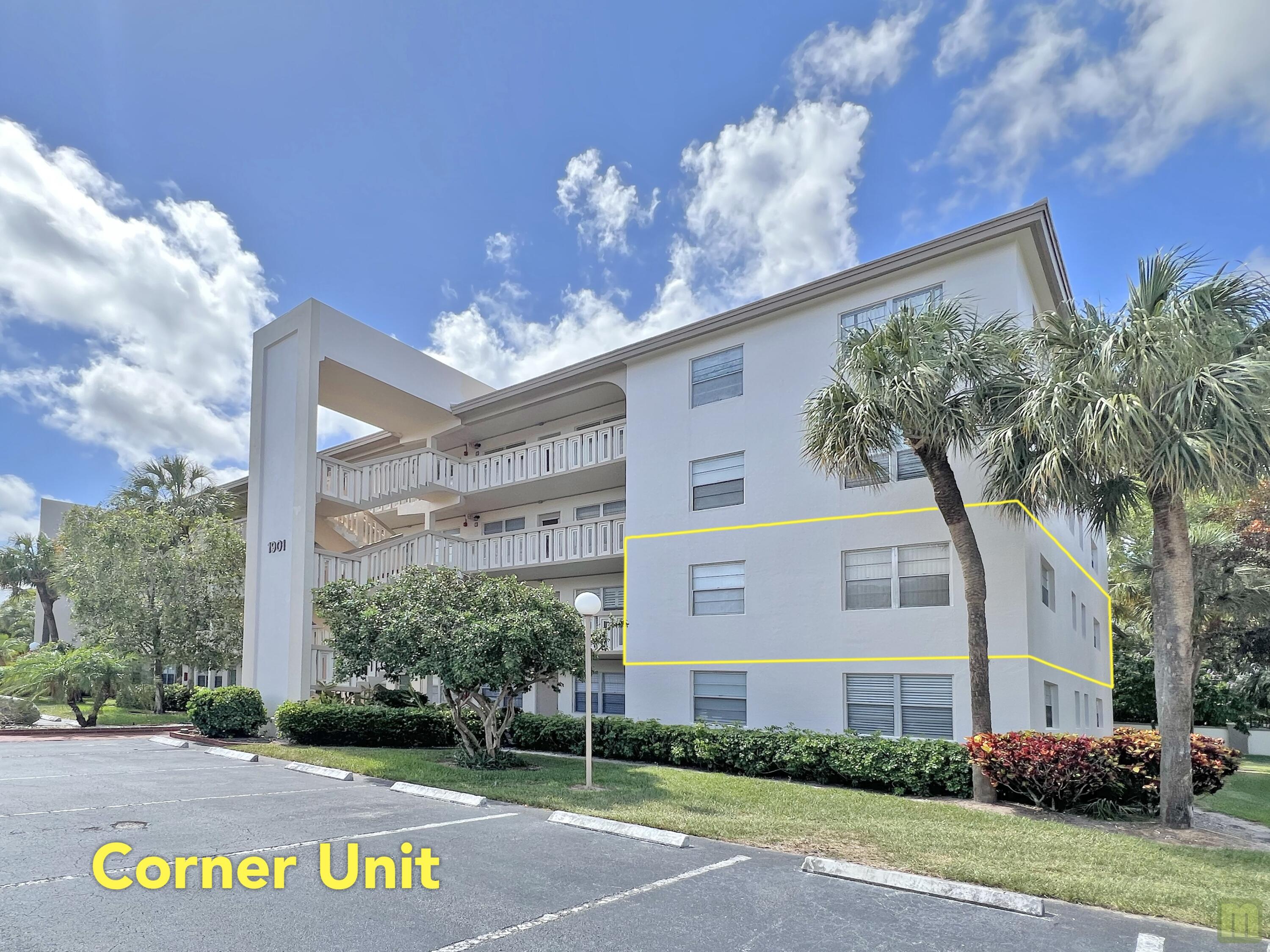 1901 Bermuda Circle # M2 — Photo 2