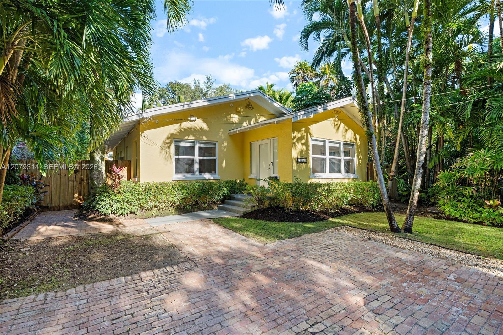 2465 Inagua Ave — Photo 3