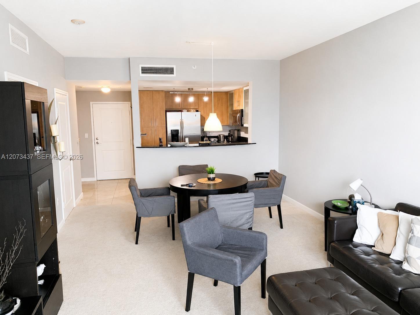 7910 Harbor Island Dr # 904 — Photo 2