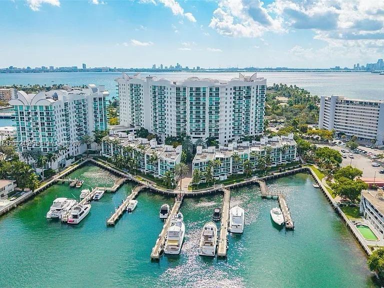 7910 Harbor Island Dr # 904 — Photo 5