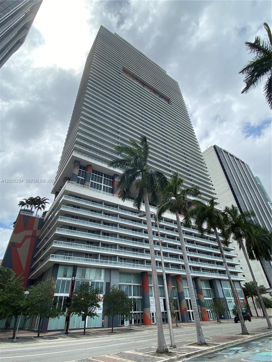 50 Biscayne Blvd # 2902, Miami FL 33132