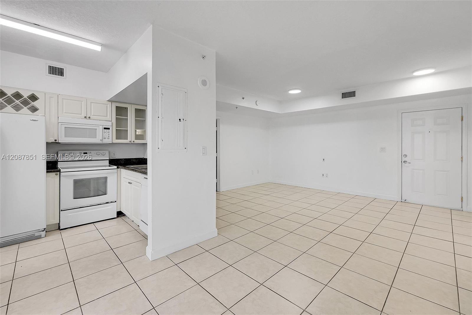 1 Glen Royal Pkwy # 1010, Miami FL 33125