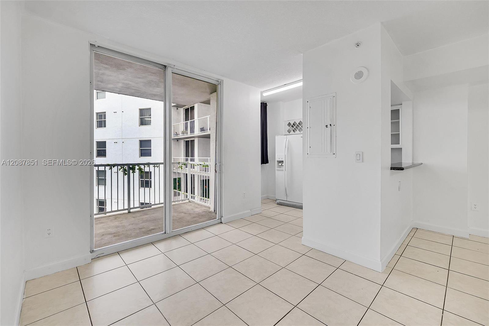 1 Glen Royal Pkwy # 1010 — Photo 4